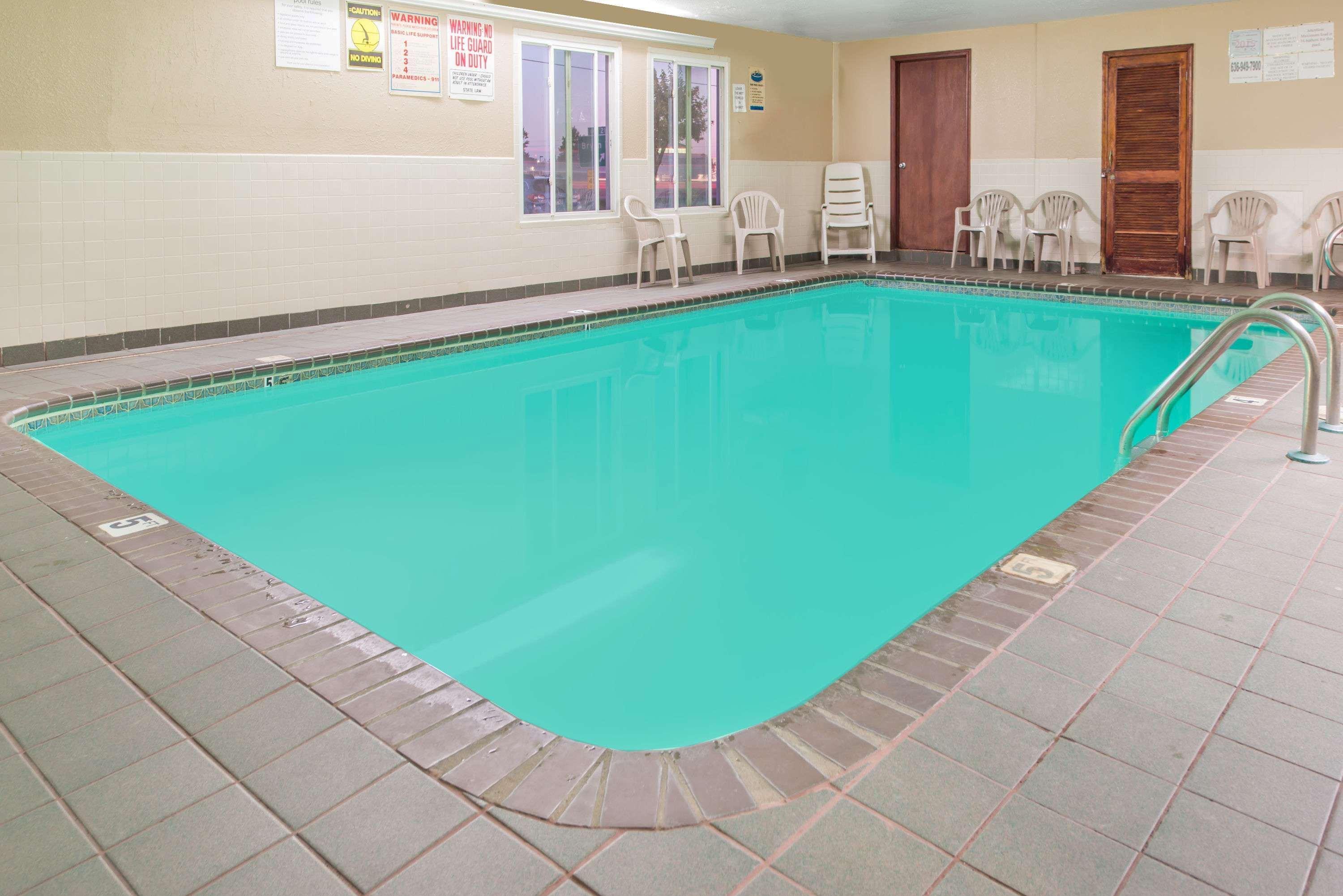 Super 8 By Wyndham O'Fallon Mo/St. Louis Area Екстер'єр фото